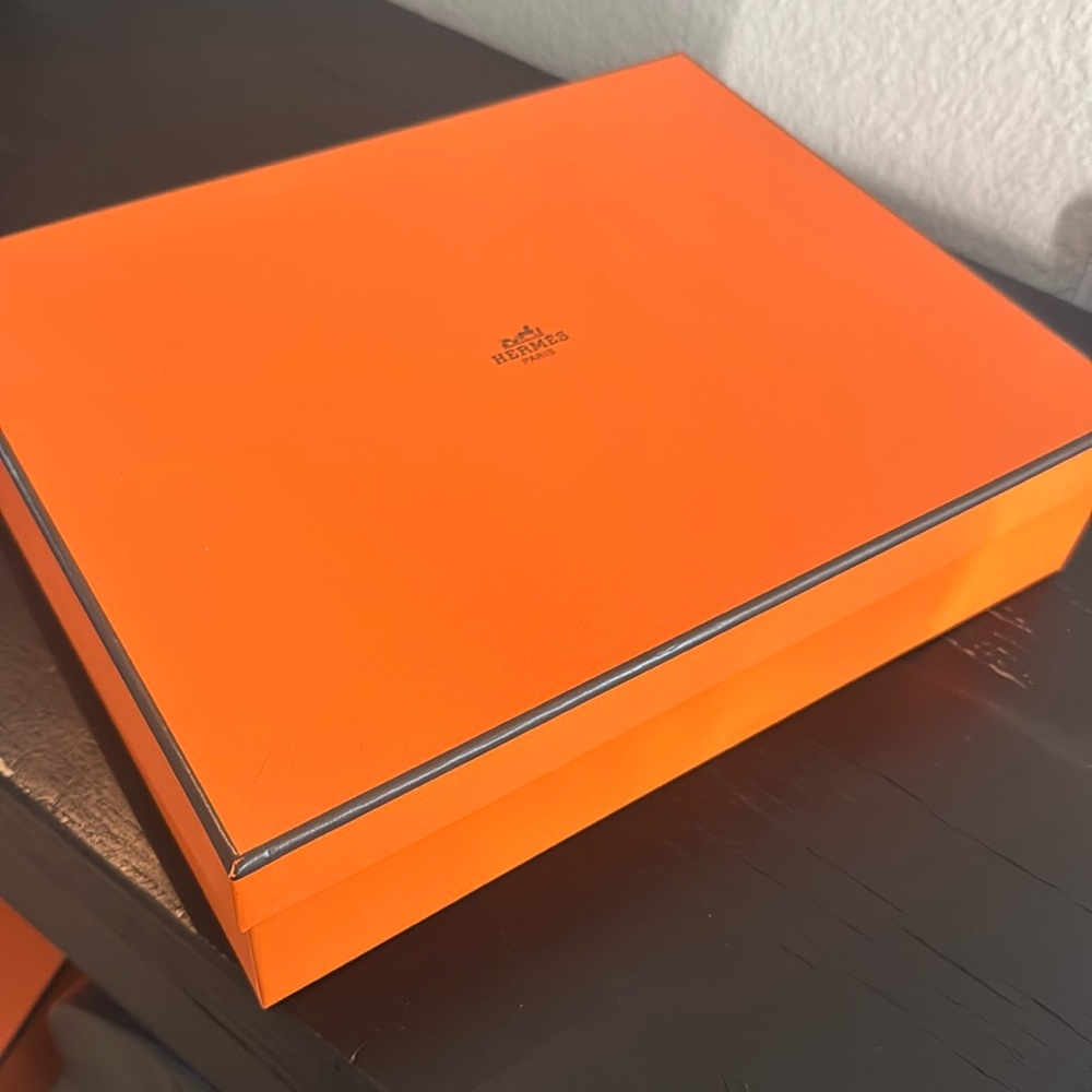 Hermes box